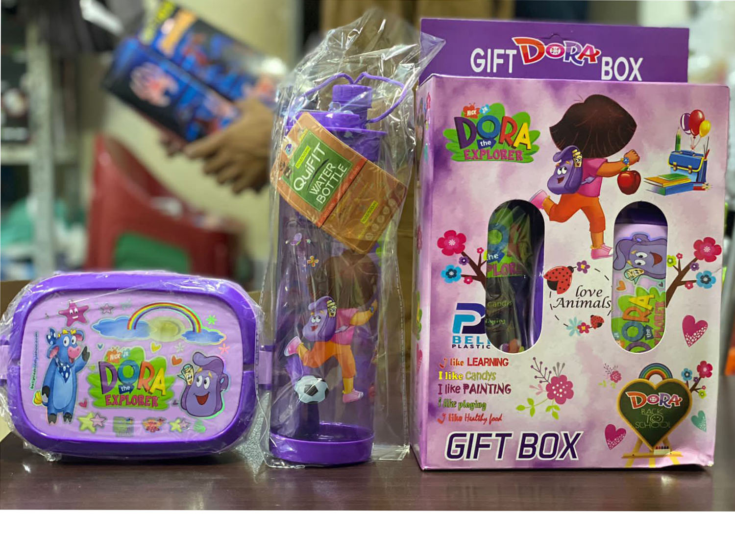 Kids Water Bottle & Lunch Box Gift Box - Image 3