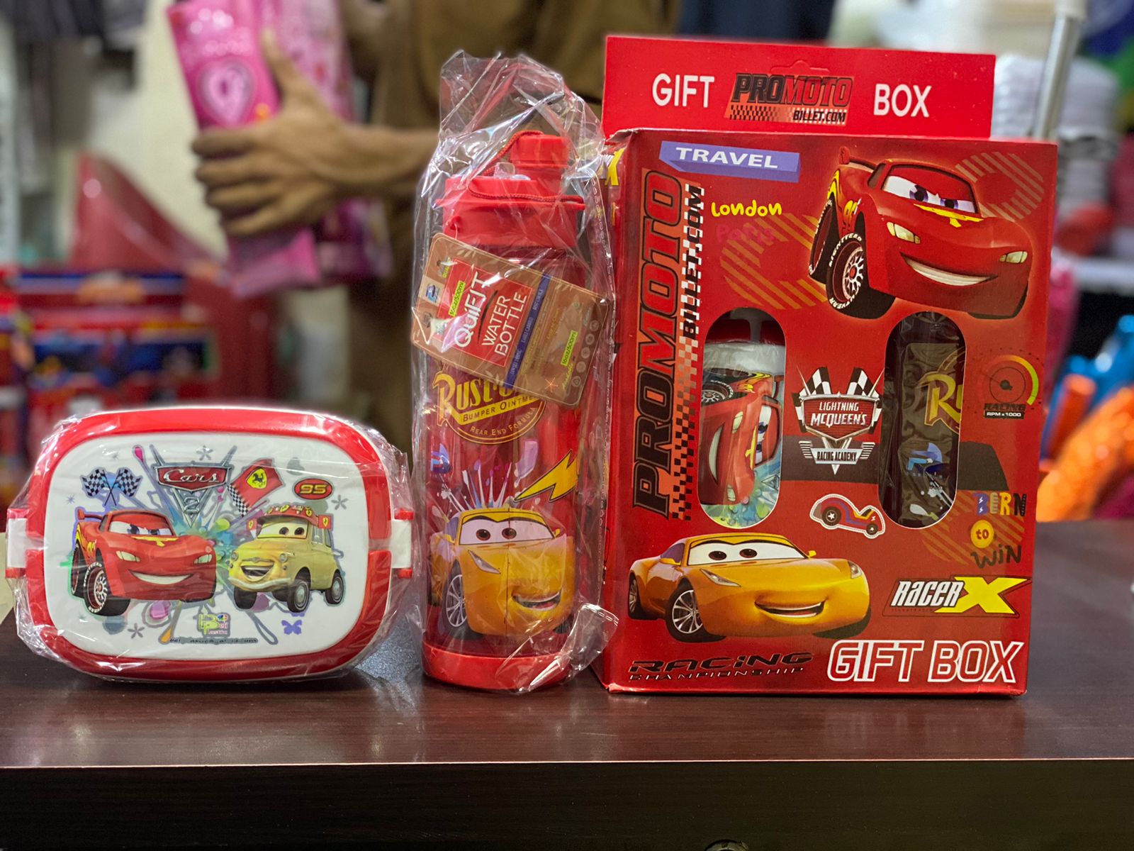 Kids Water Bottle & Lunch Box Gift Box - Image 2