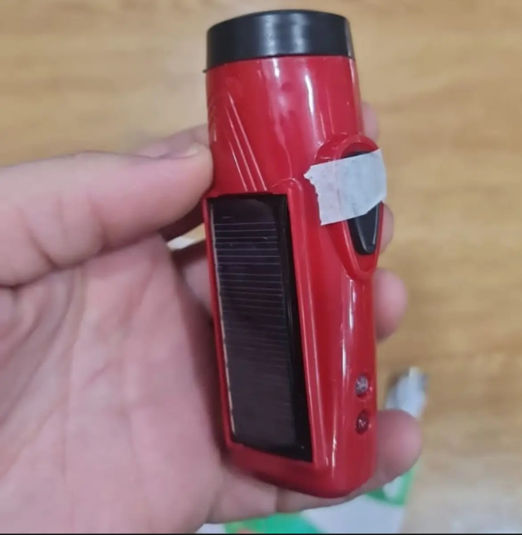 SD Gold Mini Rechargeable LED Torch - Image 5