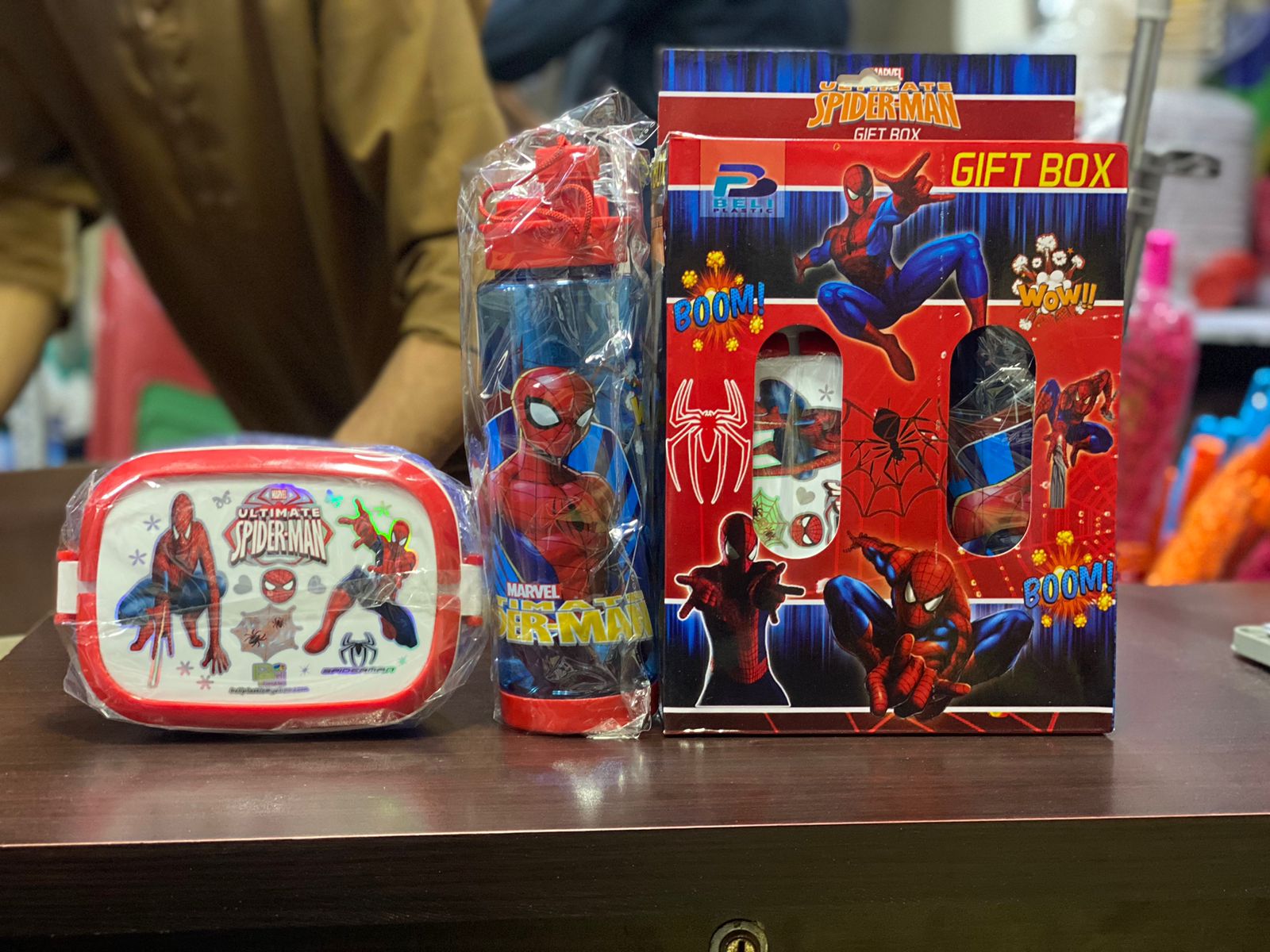 2 in 1 Water Bottle & Lunch Box Set - Image 6